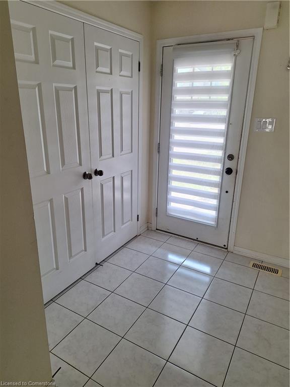 8 Longboat Run Property Photo 2