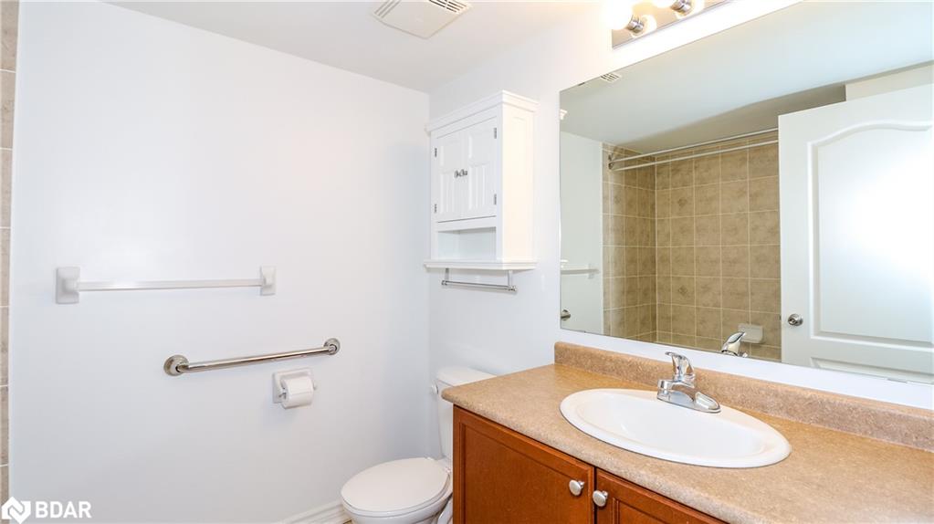 19-43 Coulter Street Property Photo 14