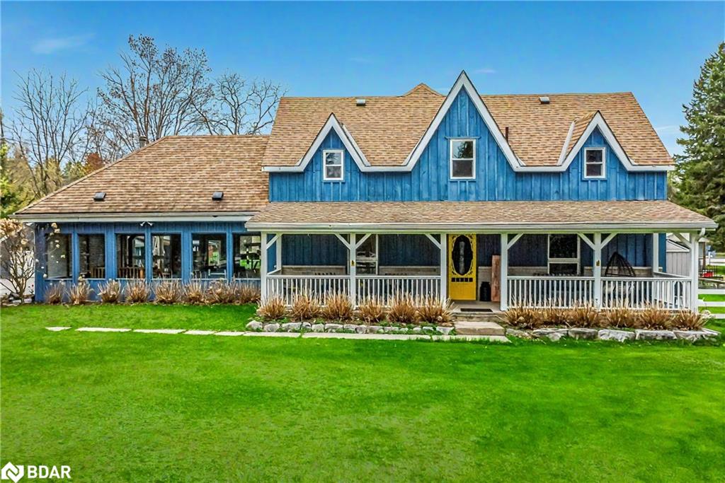 8726 9th Line Property Photo 1