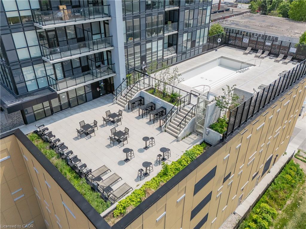 2305-108 Garment Street Property Photo 44