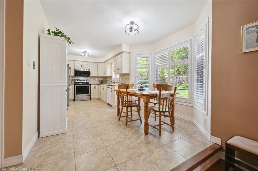 88 Rose Bridge Crescent Property Photo 16