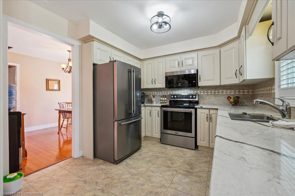88 Rose Bridge Crescent Property Photo 17