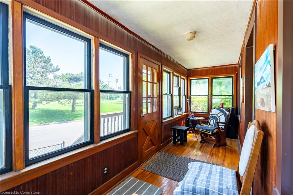 1024 Railroad Avenue Property Photo 4