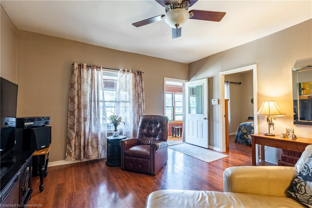 1024 Railroad Avenue Property Photo 8
