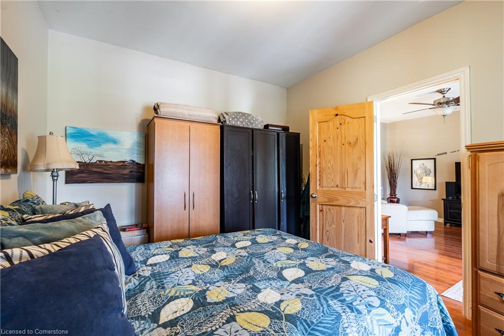1024 Railroad Avenue Property Photo 12