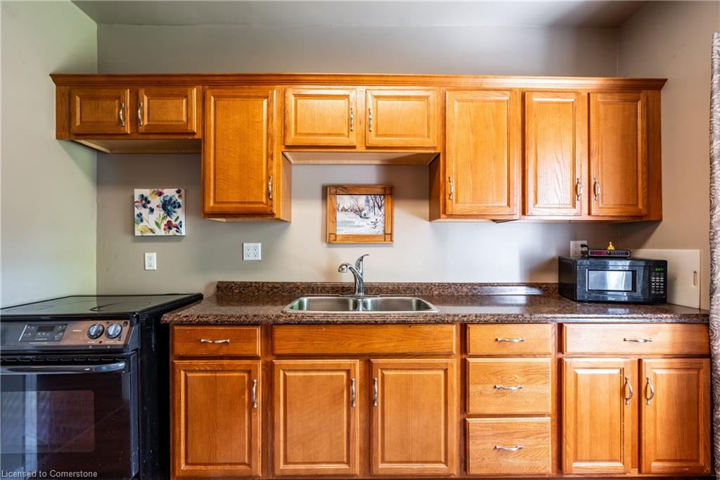 1024 Railroad Avenue Property Photo 18