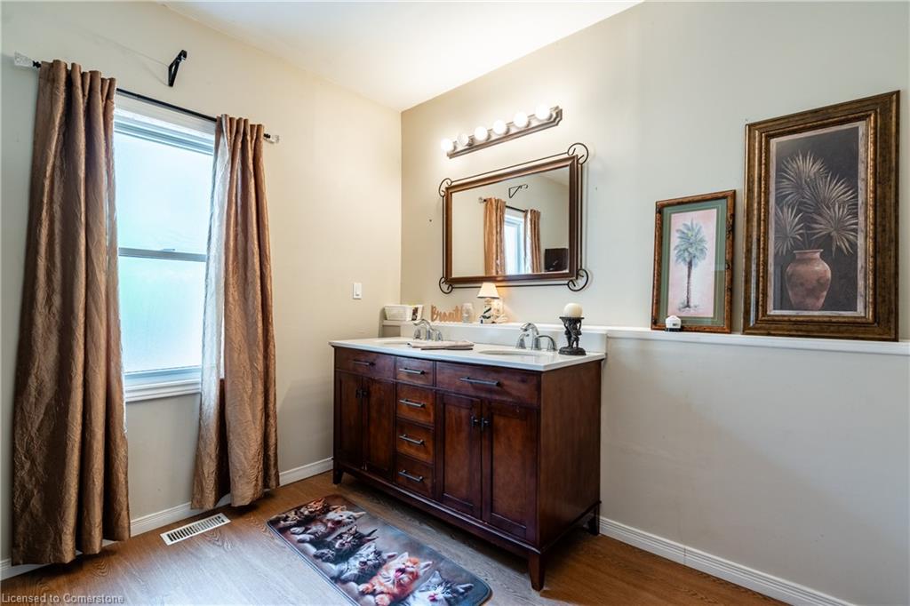 1024 Railroad Avenue Property Photo 26