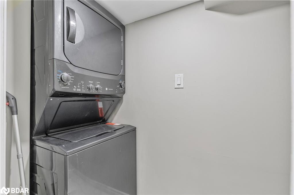 22 Columbia Road Property Photo 35