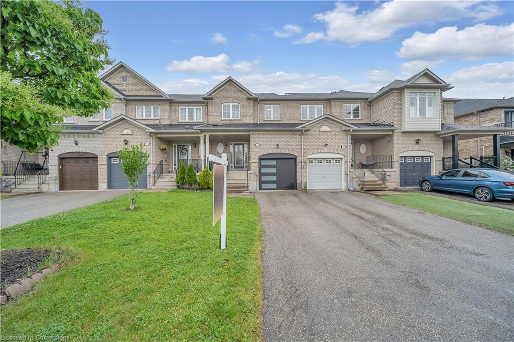 615 Willmott Crescent Property Photo 1