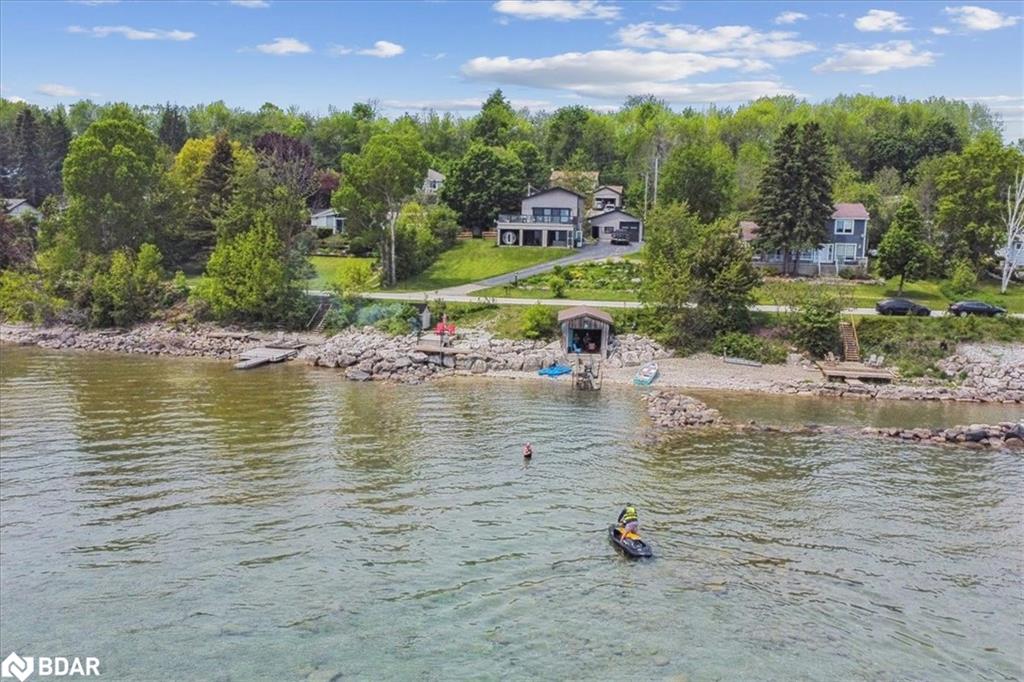 339520 Presqu'ile Road Property Photo 1