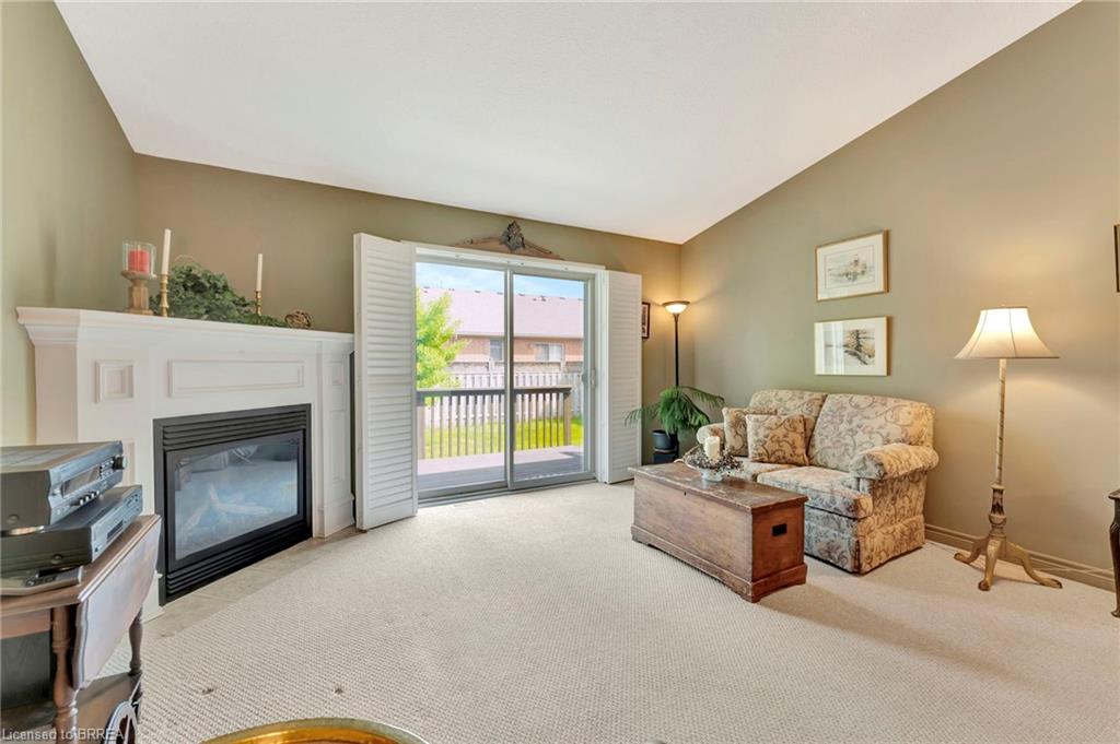 25-25 Cobden Court Property Photo 14