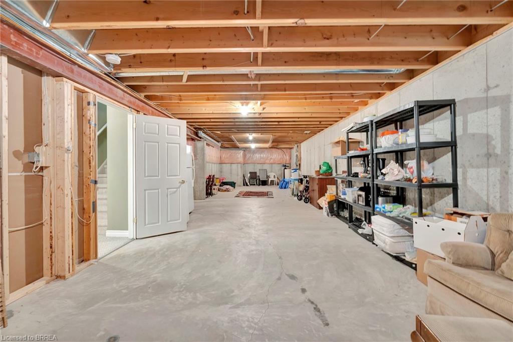 25-25 Cobden Court Property Photo 25