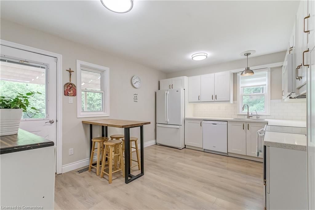 113 Lynden Road Property Photo 10