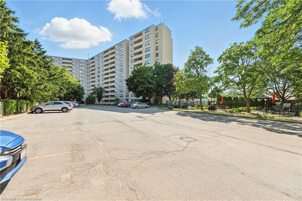 1008-700 Dynes Road Property Photo 1