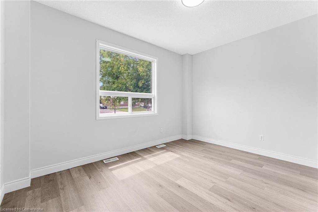 120 Jansen Avenue Property Photo 9