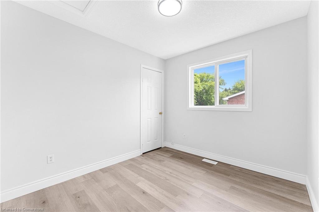 120 Jansen Avenue Property Photo 17