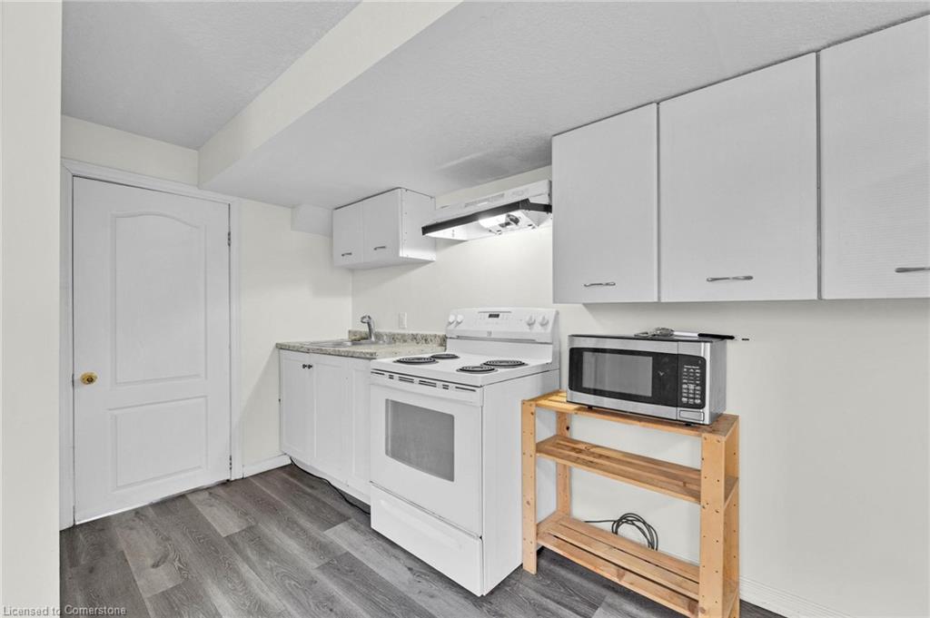 120 Jansen Avenue Property Photo 28