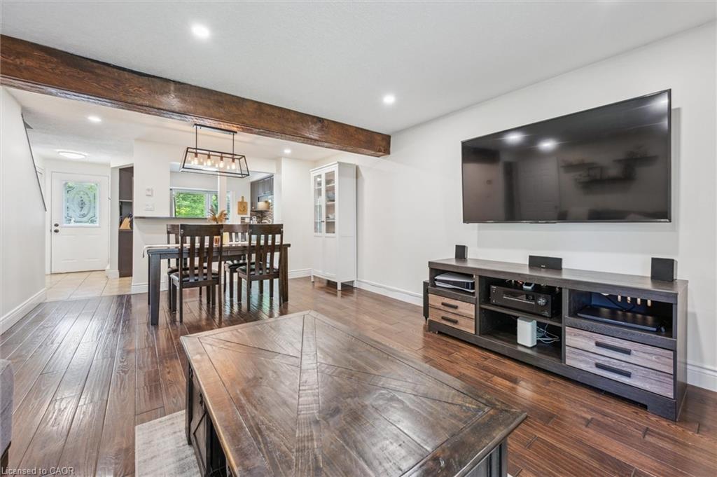 648 Hillview Road Property Photo 13