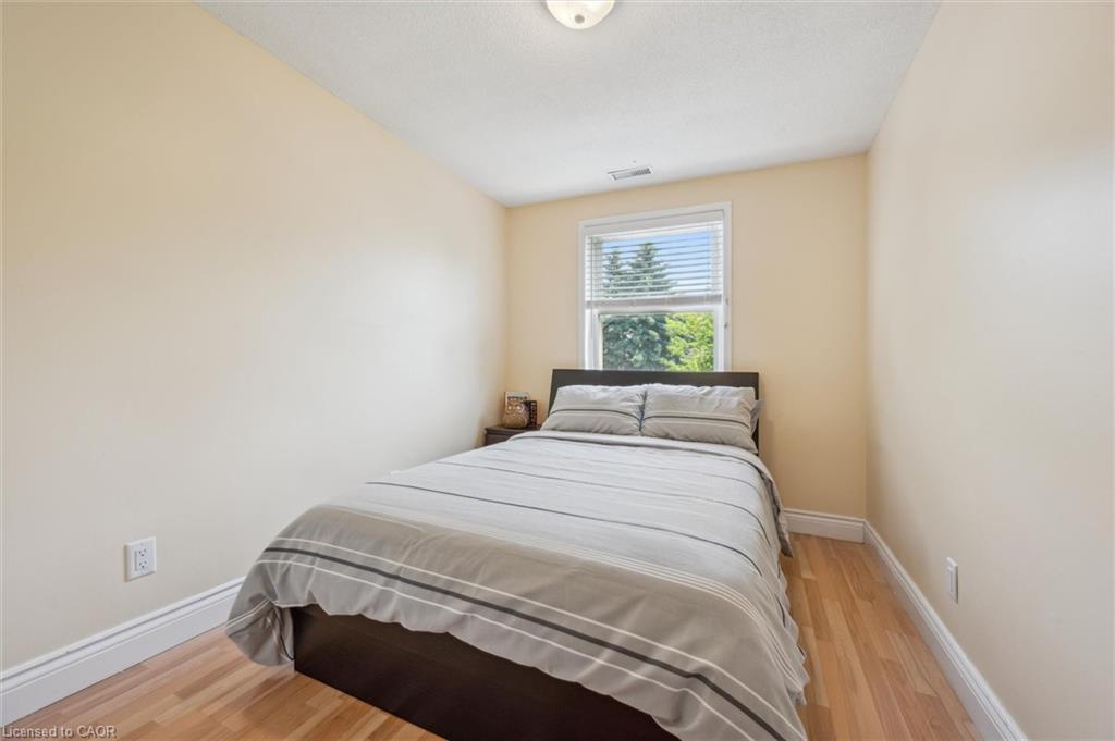 648 Hillview Road Property Photo 20