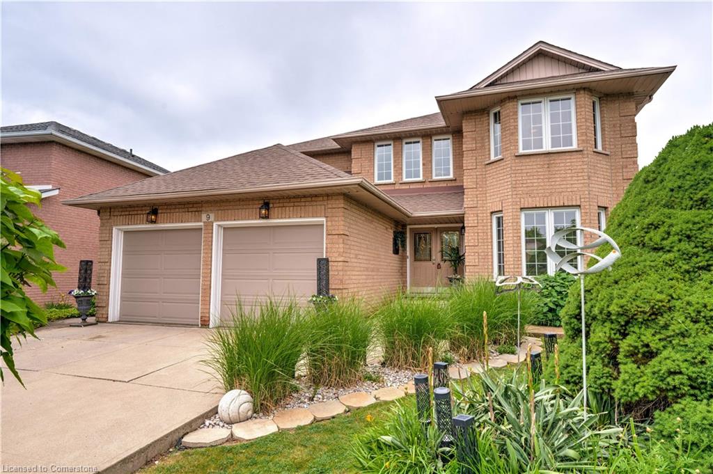 9 Sugarberry Court Property Photo 2