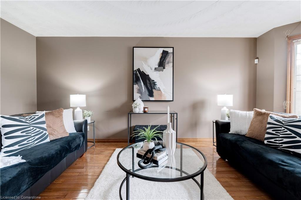 9 Sugarberry Court Property Photo 6