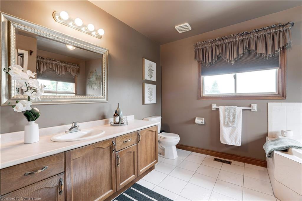 9 Sugarberry Court Property Photo 17