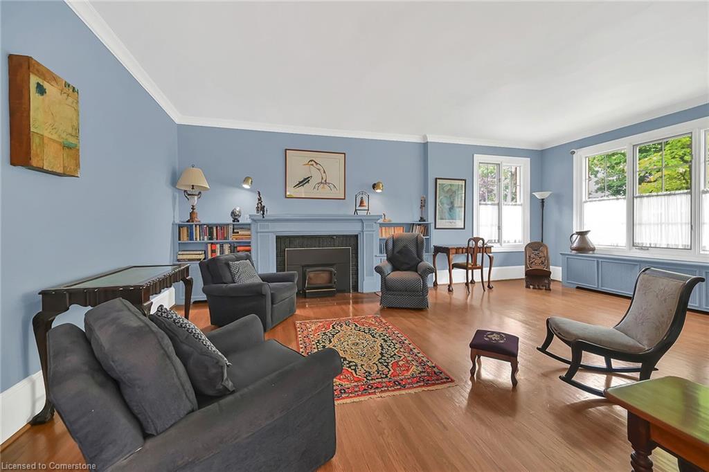 40 Undermount Avenue Property Photo 3