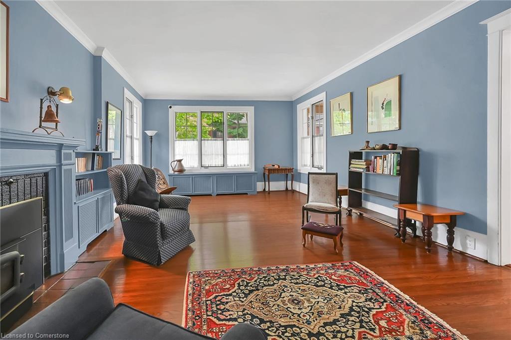 40 Undermount Avenue Property Photo 4