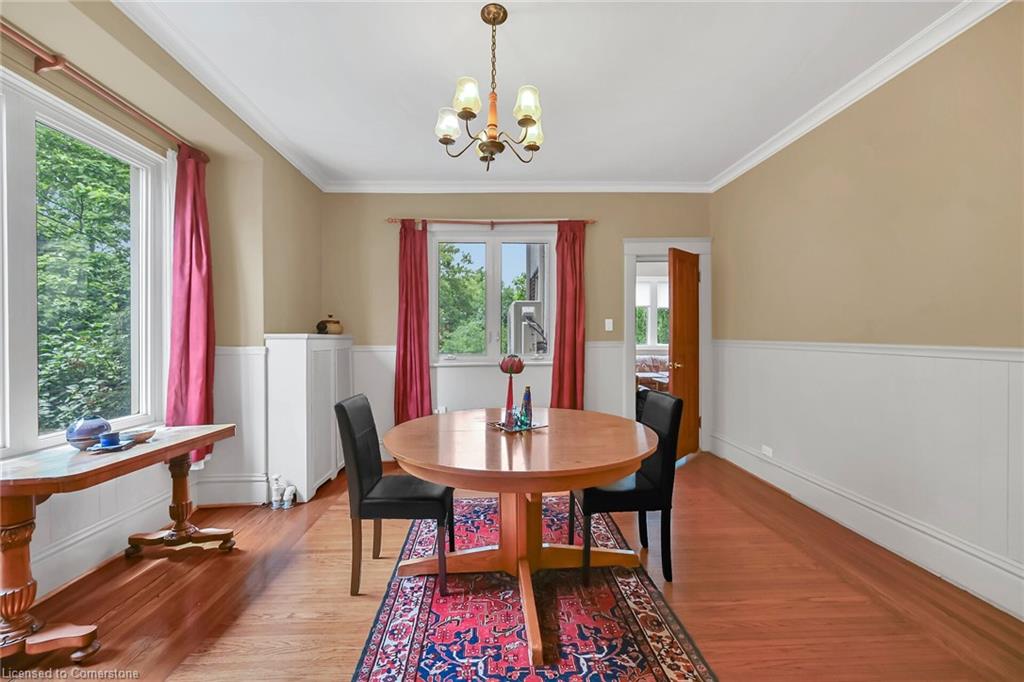 40 Undermount Avenue Property Photo 9