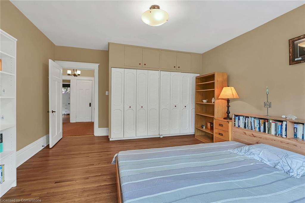 40 Undermount Avenue Property Photo 22