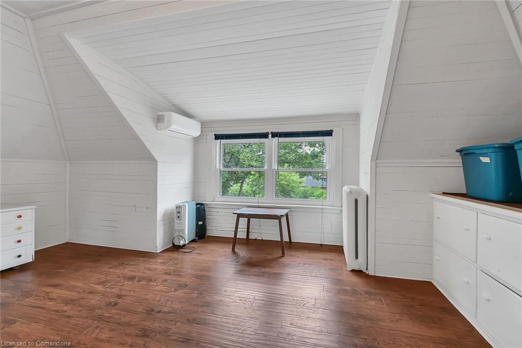 40 Undermount Avenue Property Photo 27