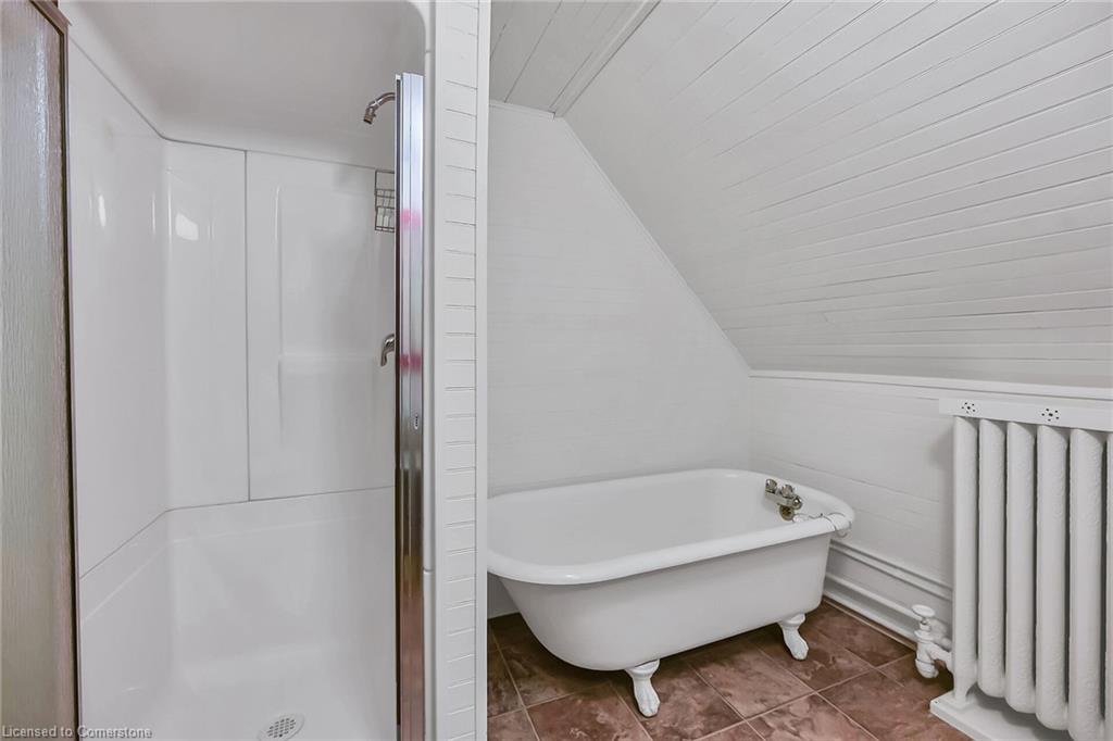 40 Undermount Avenue Property Photo 29