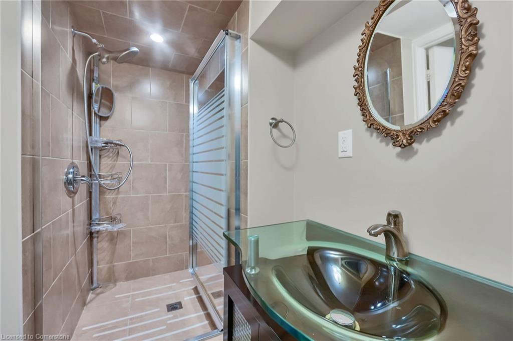 40 Undermount Avenue Property Photo 33