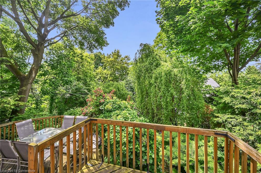 40 Undermount Avenue Property Photo 34