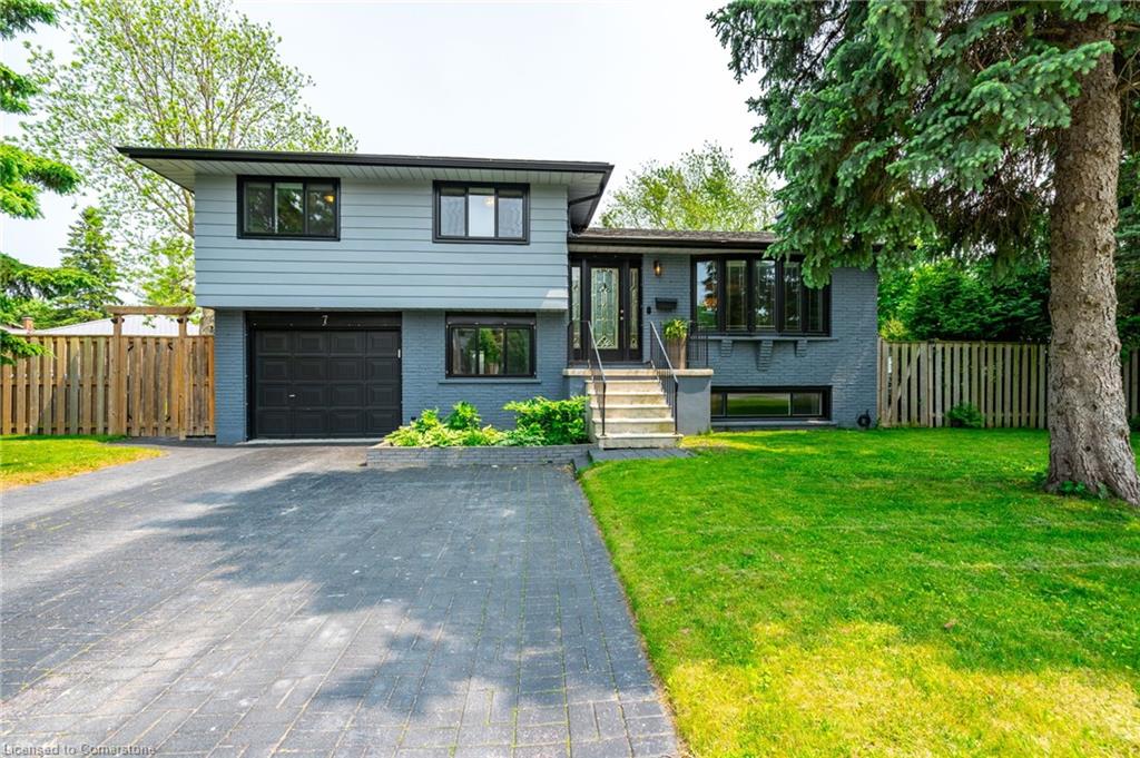 7 Michael Place Property Photo 1