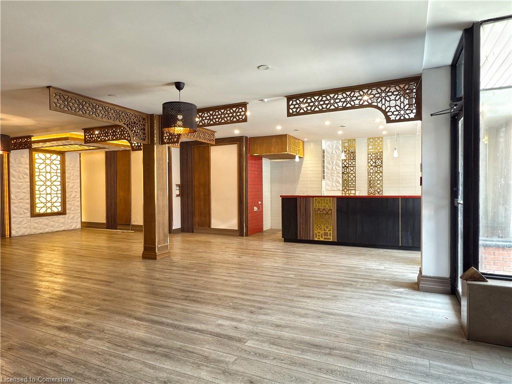 5-438 Kerr Street Property Photo 5