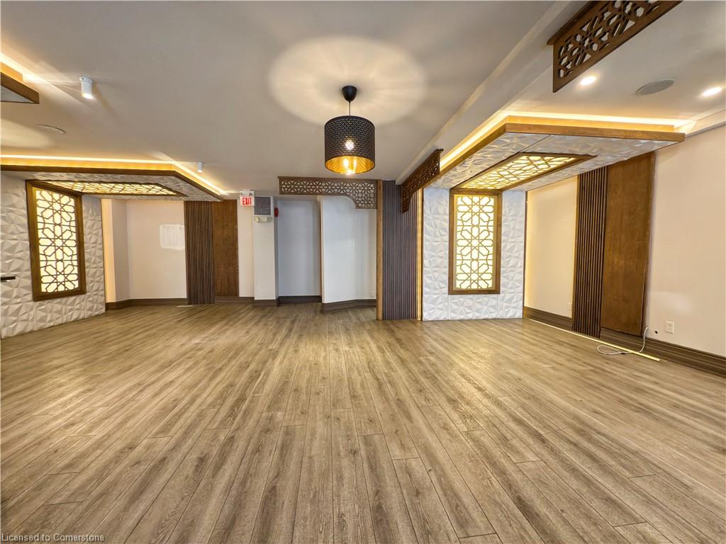 5-438 Kerr Street Property Photo 14