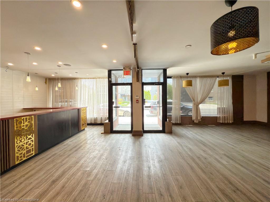 5-438 Kerr Street Property Photo 15