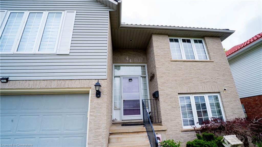 44 Dunnigan Drive E Property Photo 2