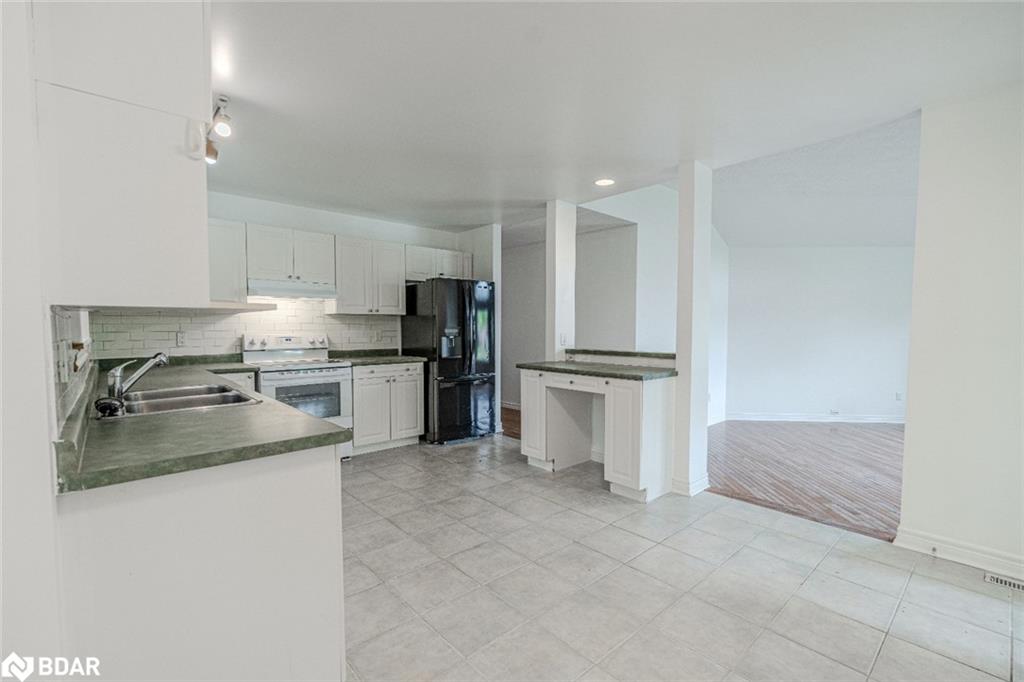 1 Kenwell Court Property Photo 4