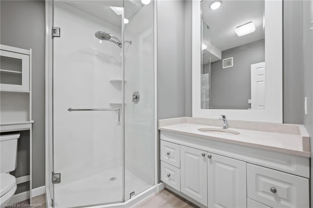52 Bond Court Property Photo 29