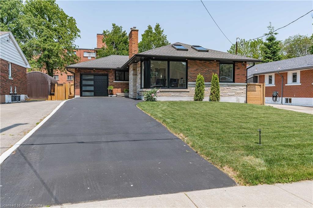 15 Hardale Crescent Property Photo 1