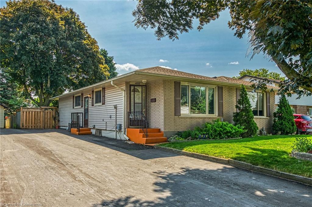 4686 Pettit Avenue Property Photo 1