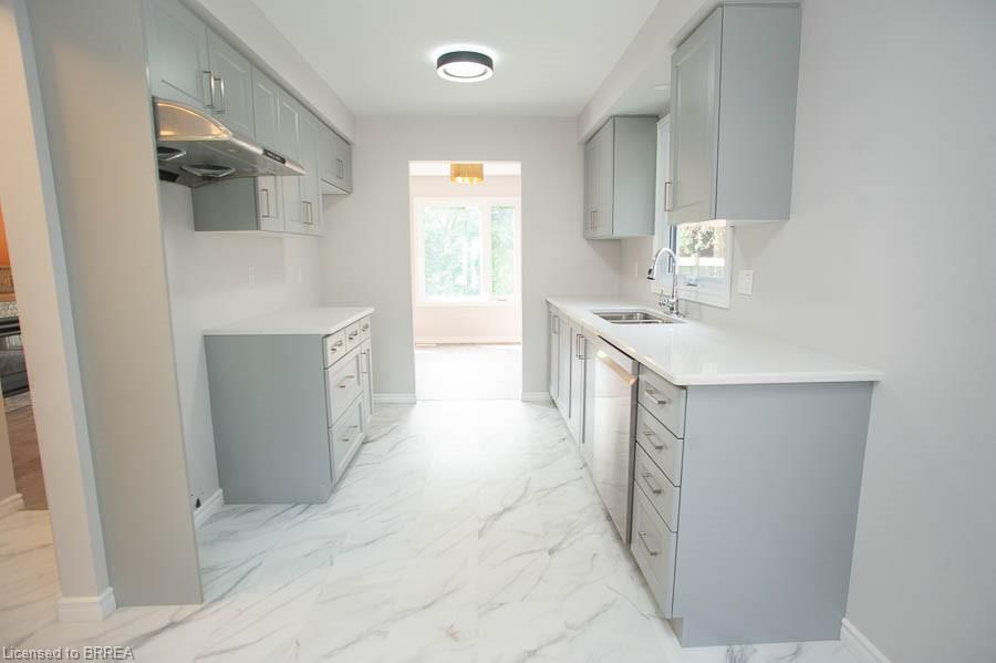 93 D'aubigny Road Property Photo 6