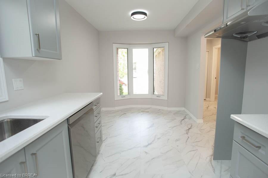 93 D'aubigny Road Property Photo 9