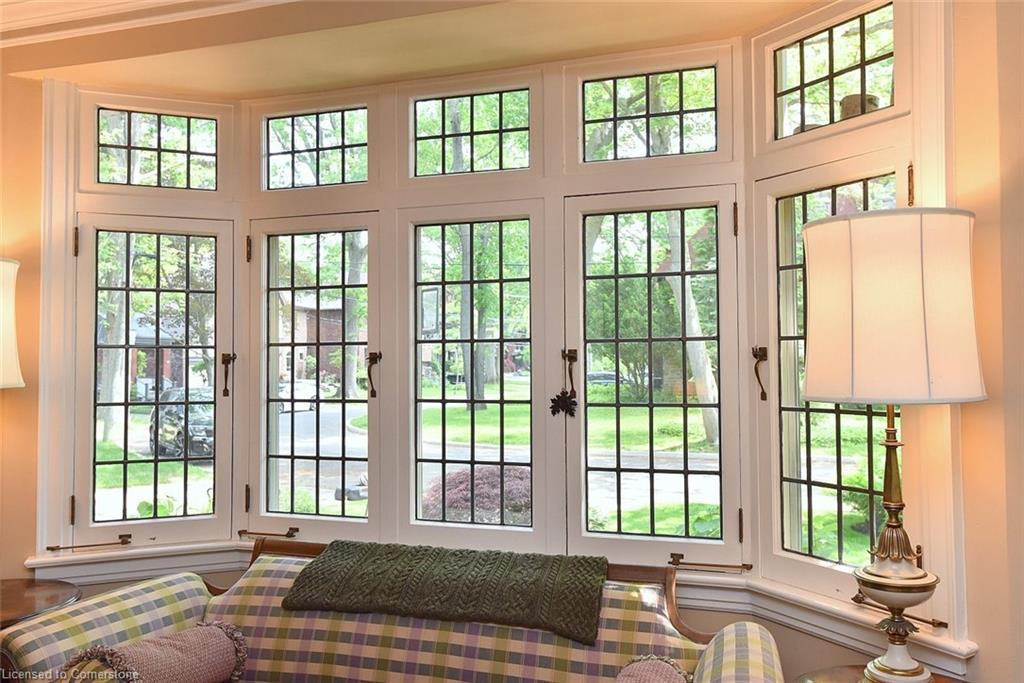 11 Oak Knoll Drive Property Photo 8