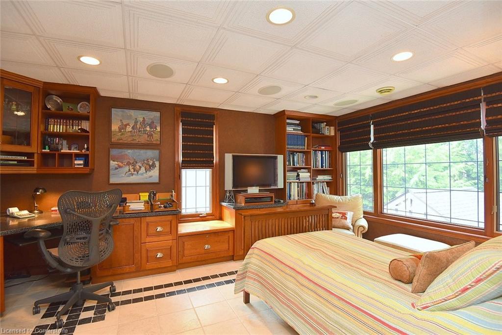 11 Oak Knoll Drive Property Photo 27