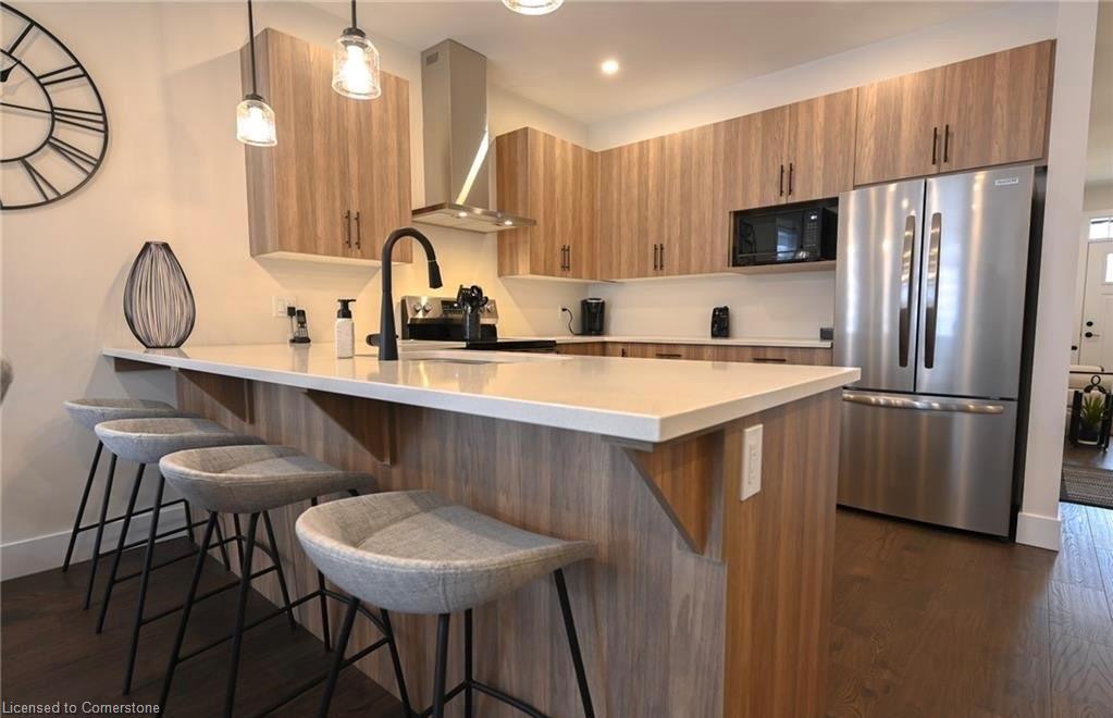 8 Elgin Street W Property Photo 3