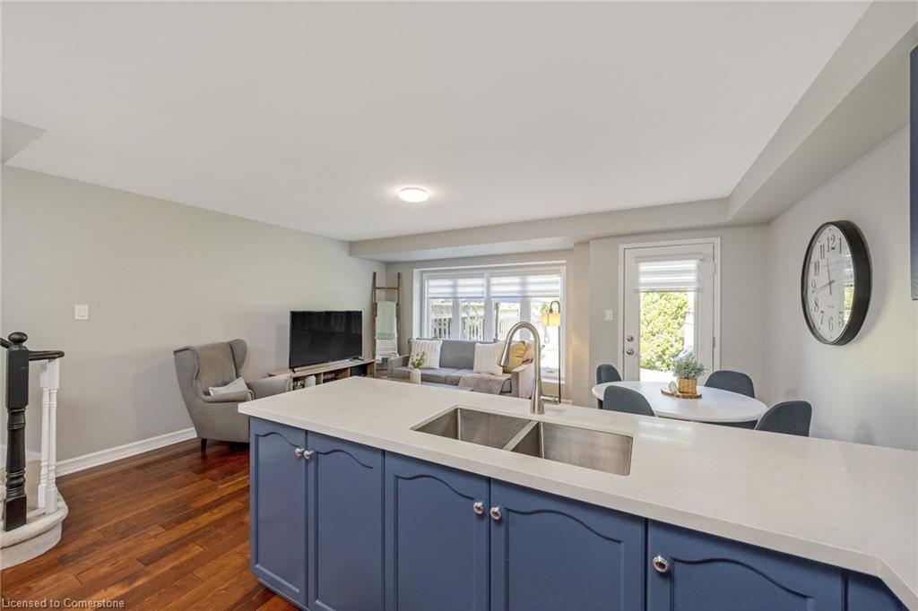 11 Harding Street Property Photo 14