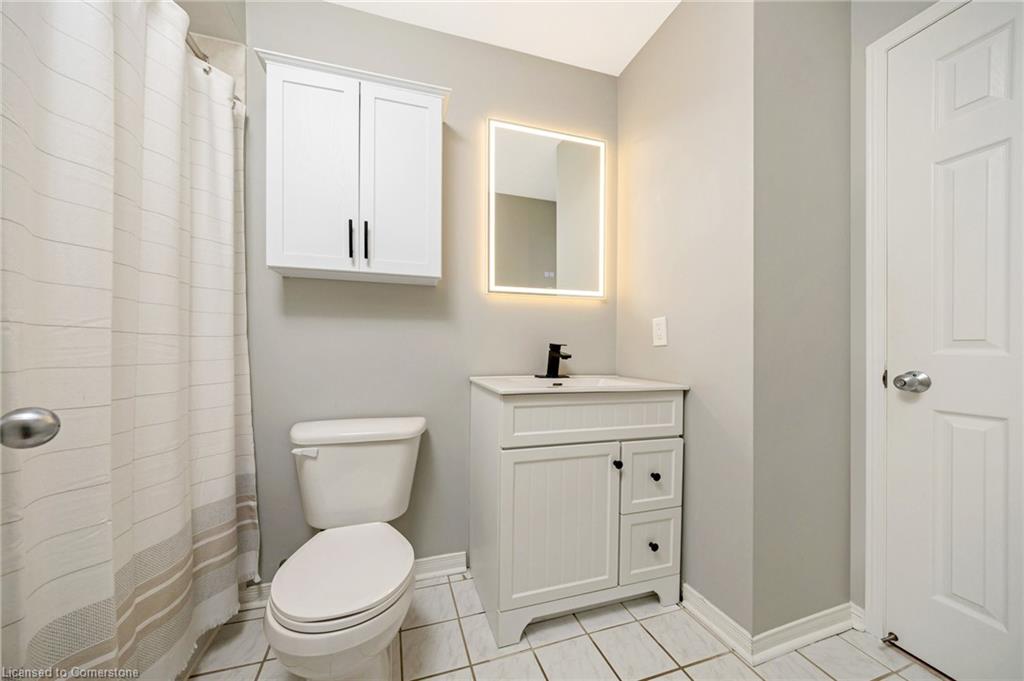 11 Harding Street Property Photo 20